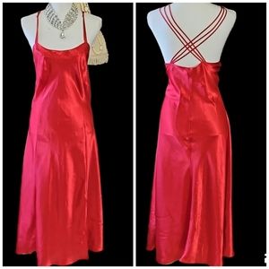 INNER MOST SWEEPING GOWN  C343